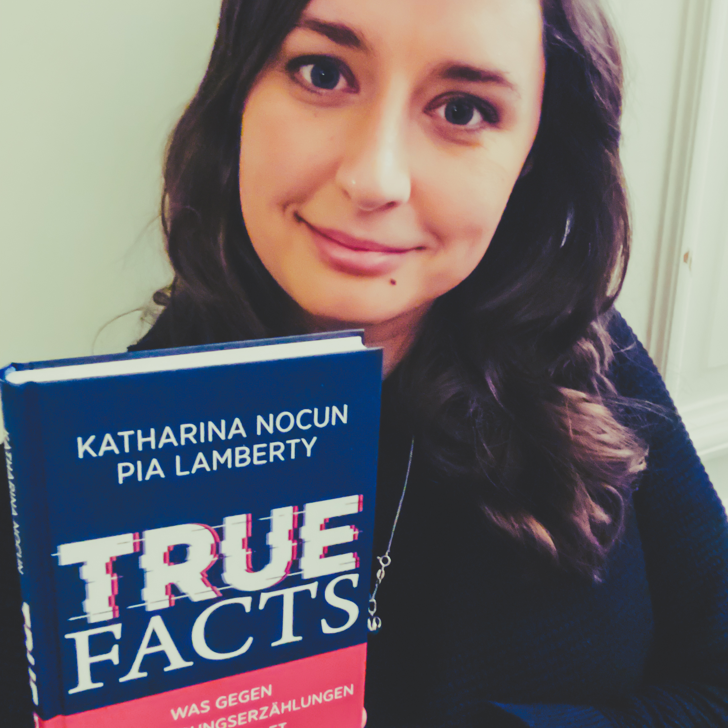 True Facts: Was gegen Verschwörungserzählungen wirklich hilft